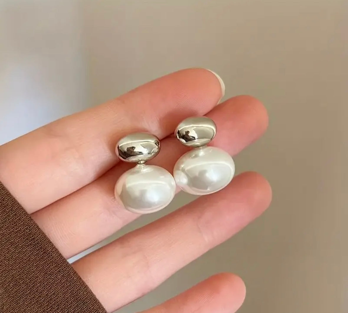 Paire de boucles d'oreilles élégantes vintage