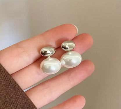 Paire de boucles d'oreilles élégantes vintage